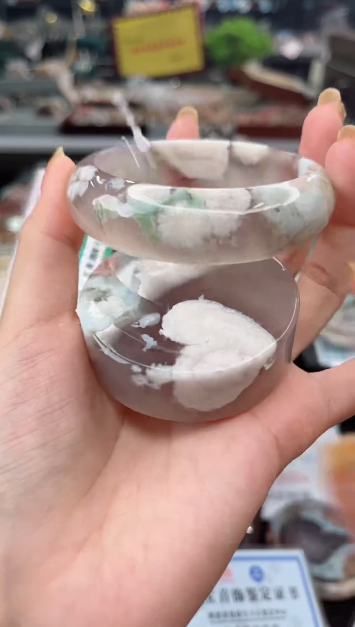 【闪购商品】石英质玉手镯未镶嵌57圈口（赠品镯心）S957234