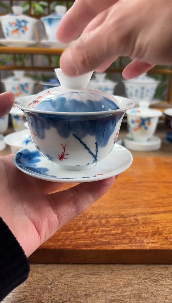 【闪购商品】微瑕线条莲180ml三才盖碗