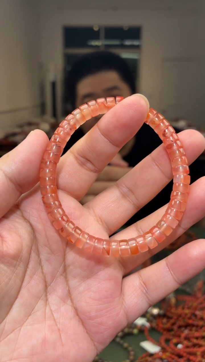 手串未镶嵌南红玛瑙单圈手串一条约7mm多样性发货