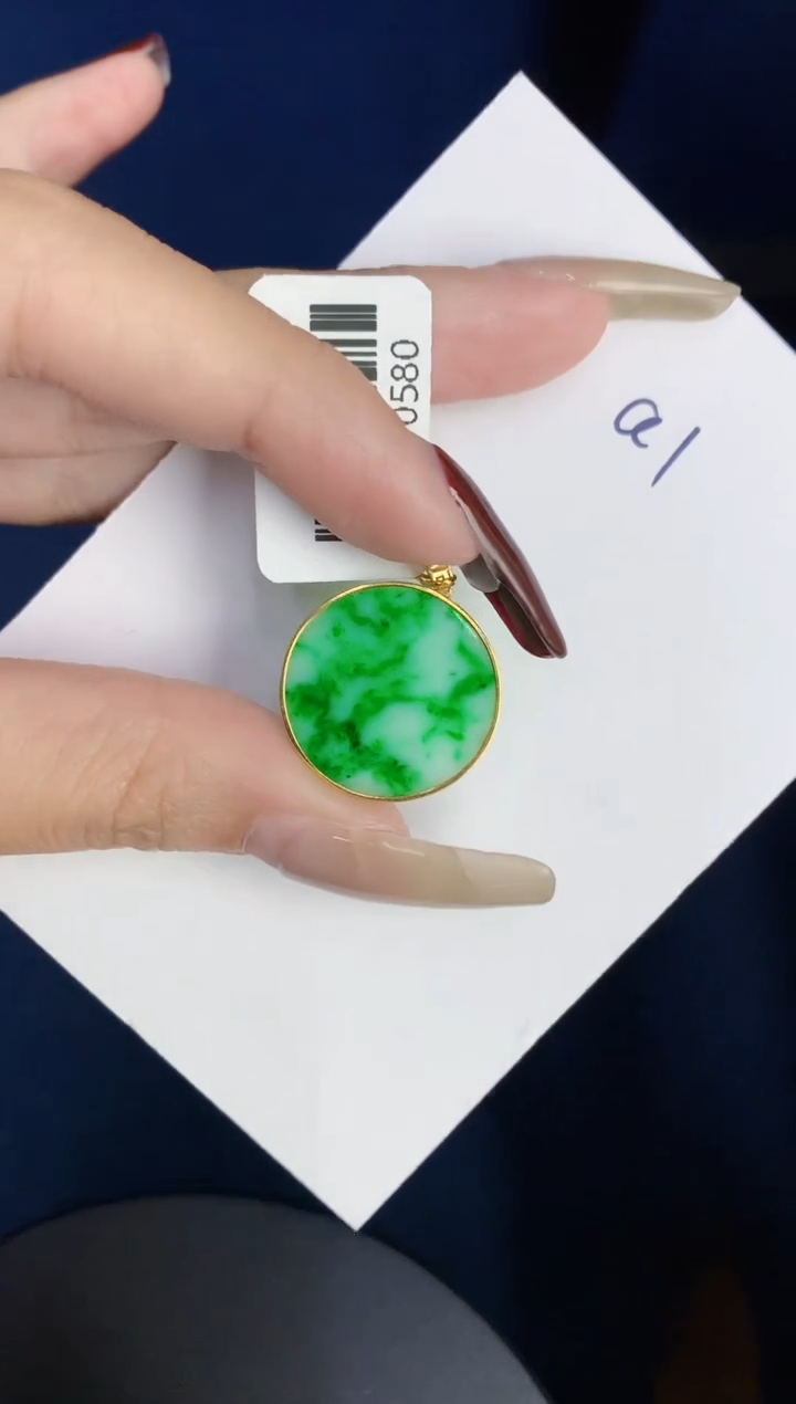 【闪购商品】翡翠颈饰18K金镶嵌0000000000