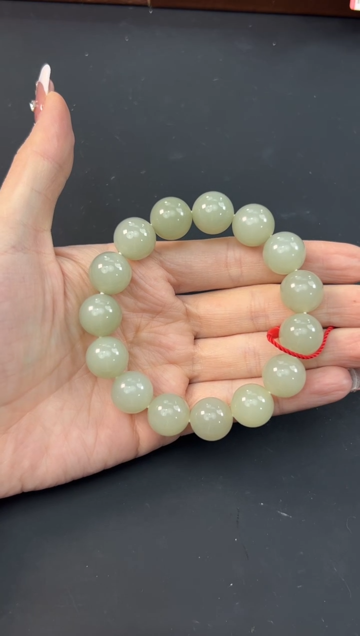 【闪购商品】和田玉手链未镶嵌且末微色差近矿卡14手串