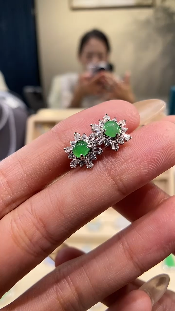 【闪购商品】翡翠吊坠(不含链)银S925镶嵌耳钉