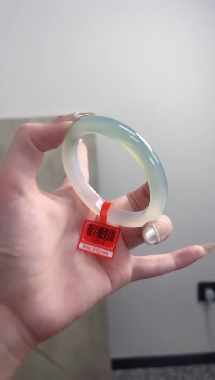 【闪购商品】玛瑙/玉髓手镯未镶嵌55-56圈 需要包容