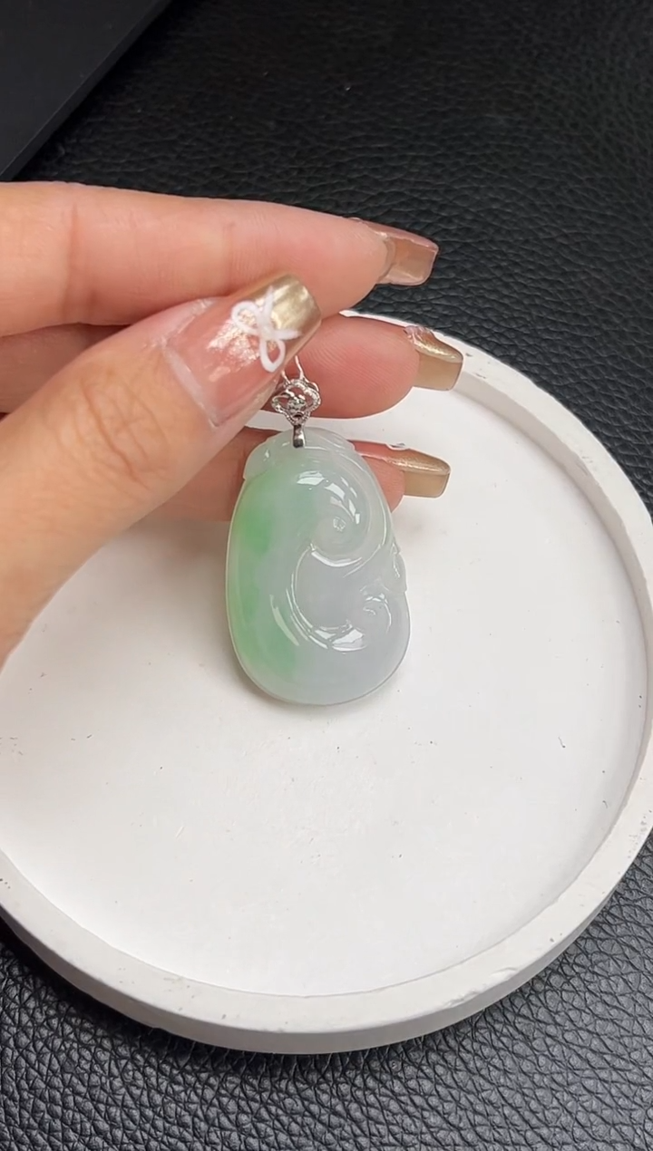 【闪购商品】翡翠颈饰18K金镶嵌YM922-5 如意