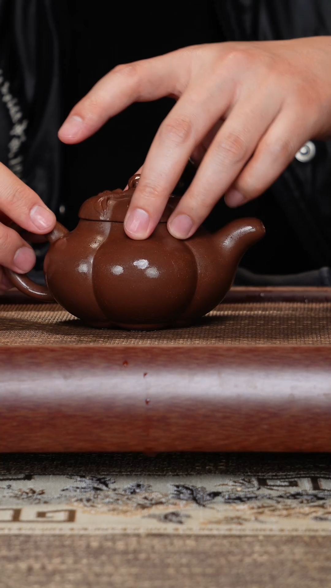 【闪购商品】紫砂茶壶上合桃底槽清半手工