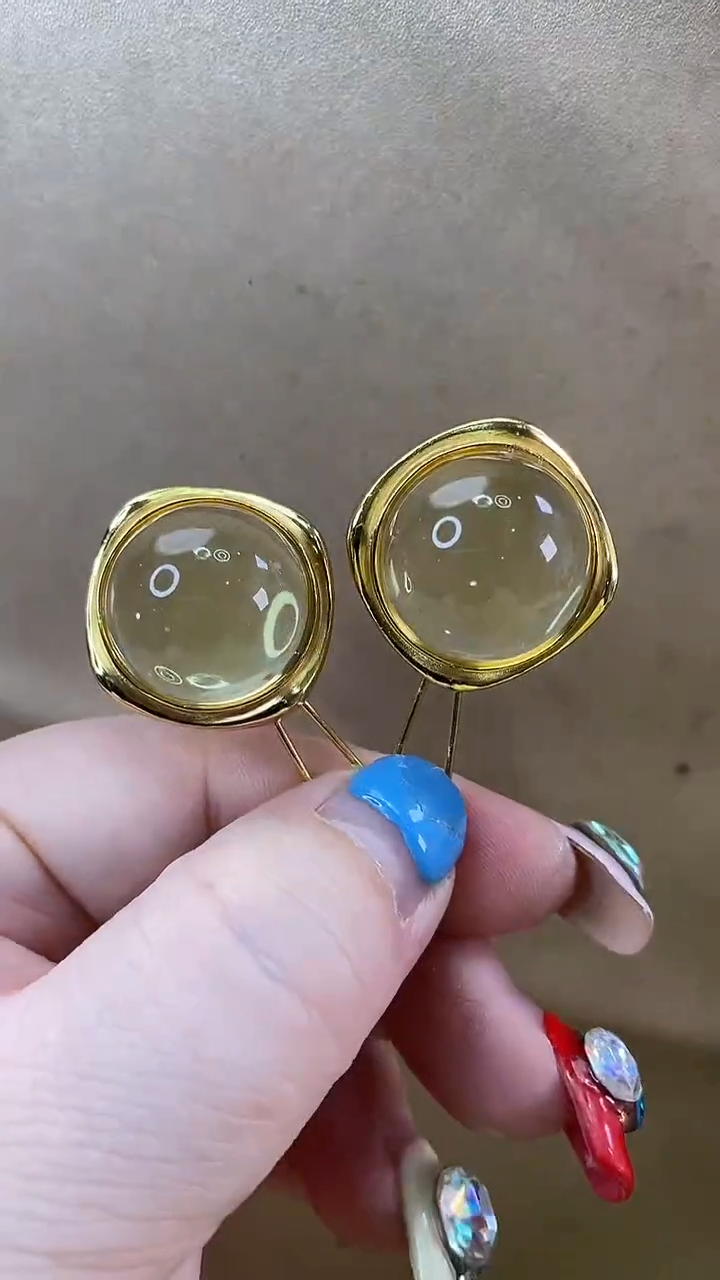 未镶嵌颈饰琥珀耳环