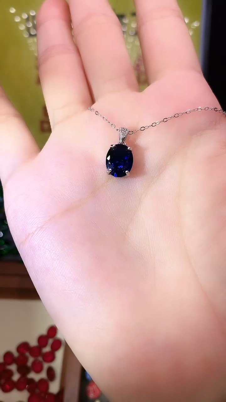 蓝宝石吊坠(赠链)银S925镶嵌........