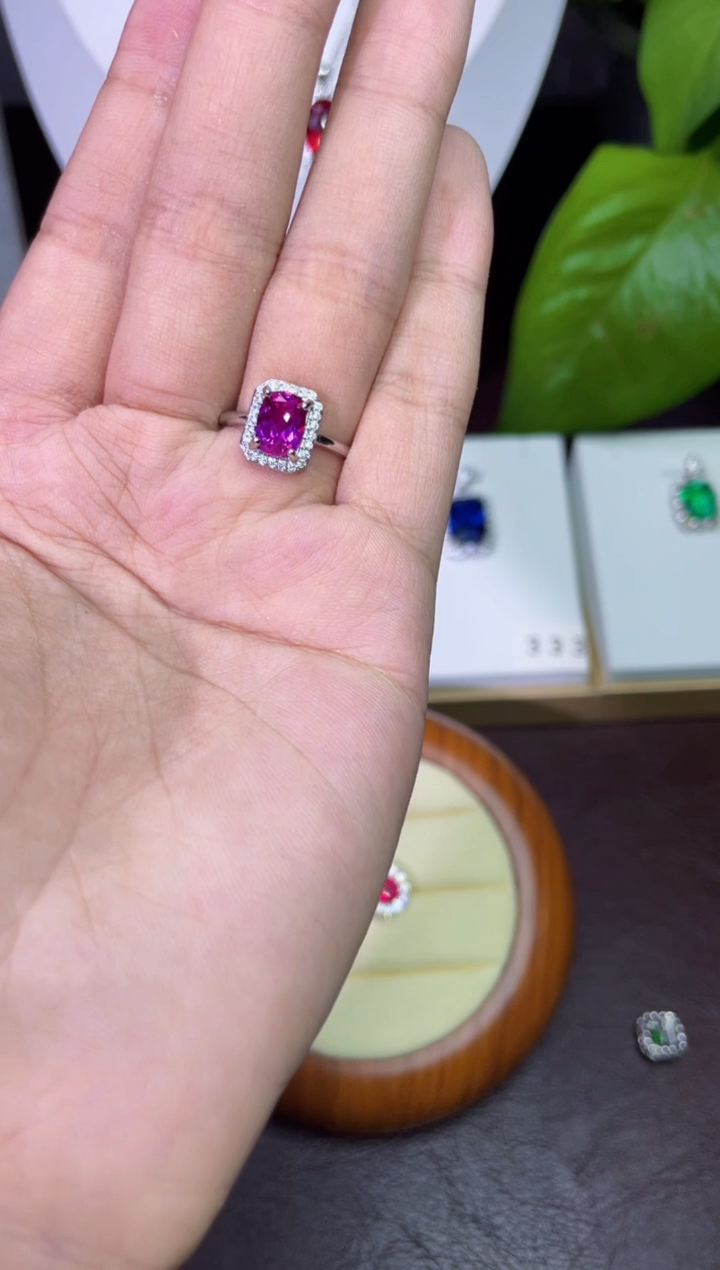 合金合成钻石玫粉戒指