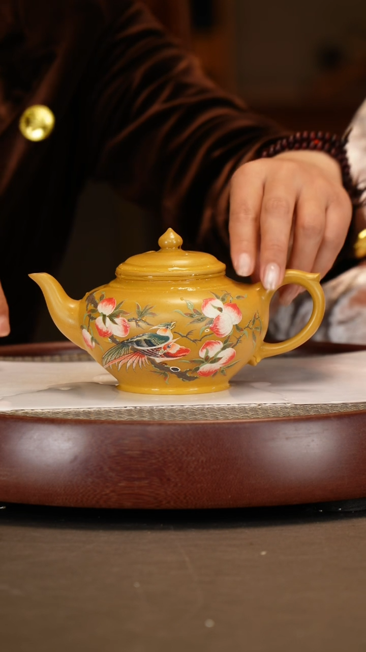 【闪购商品】紫砂茶壶【曹秀芬】黄金段笑樱   400CC