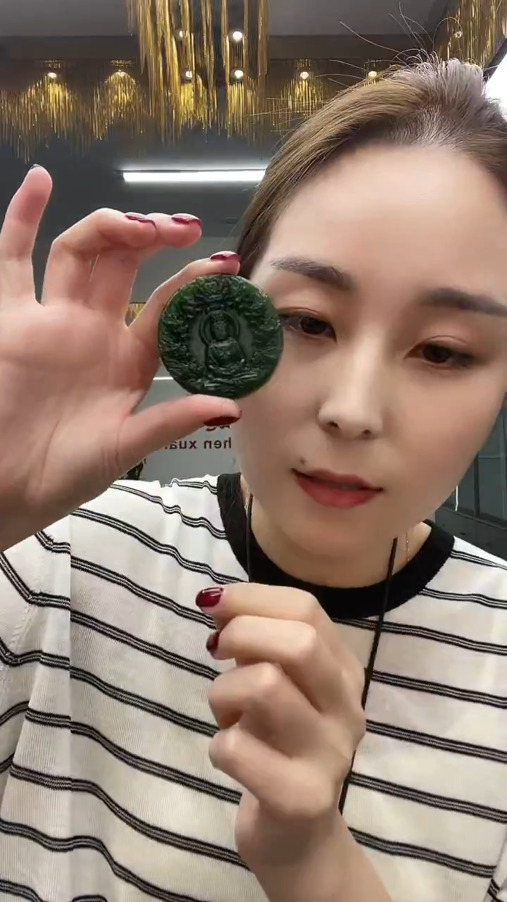 绿色圆9龙吊坠多样性发货一件