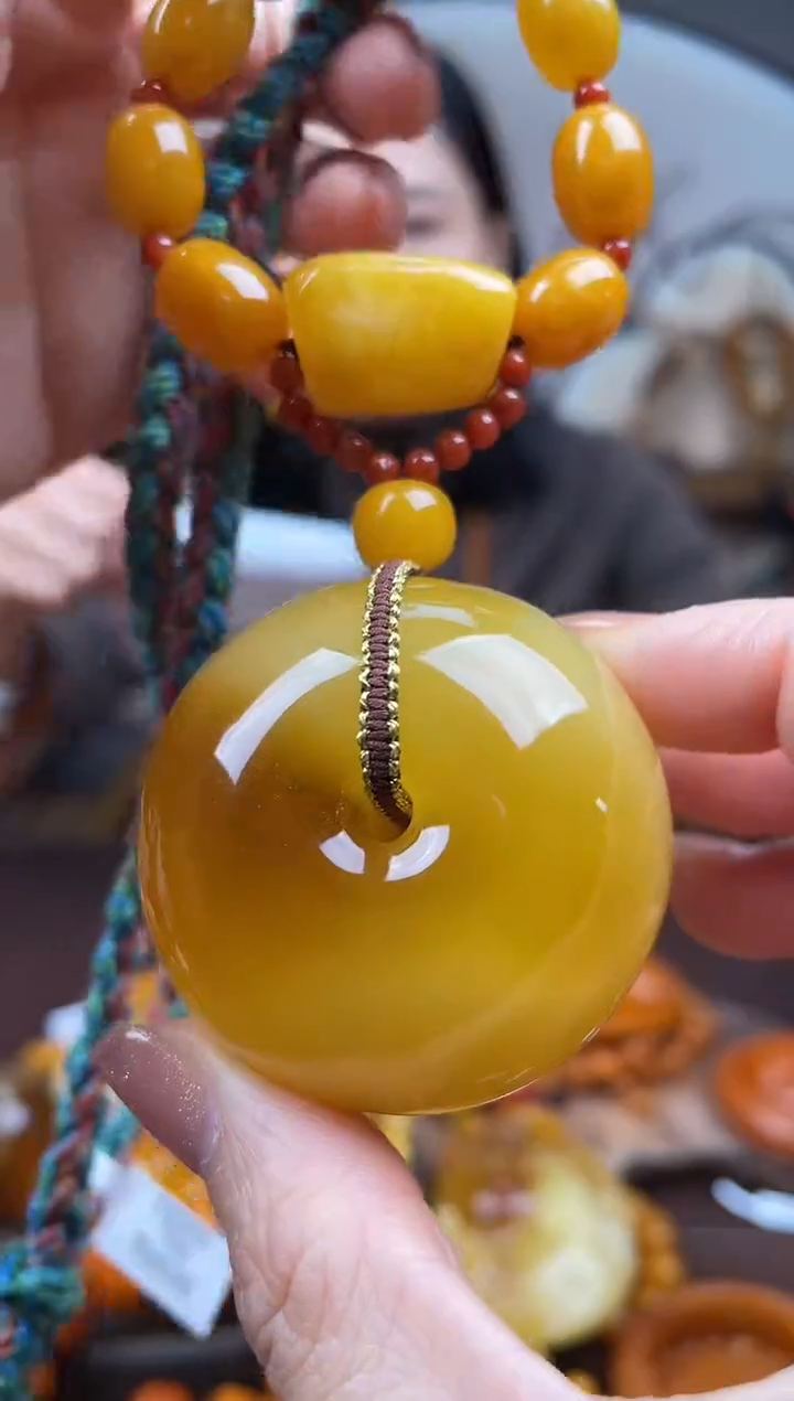 【闪购商品】琥珀裸石未镶嵌首饰 假1赔4 （多样性发货1件