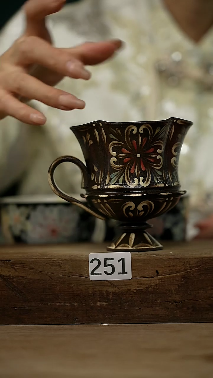 【闪购商品】瓷片新品！设计师款手绘/咖啡杯 听歌