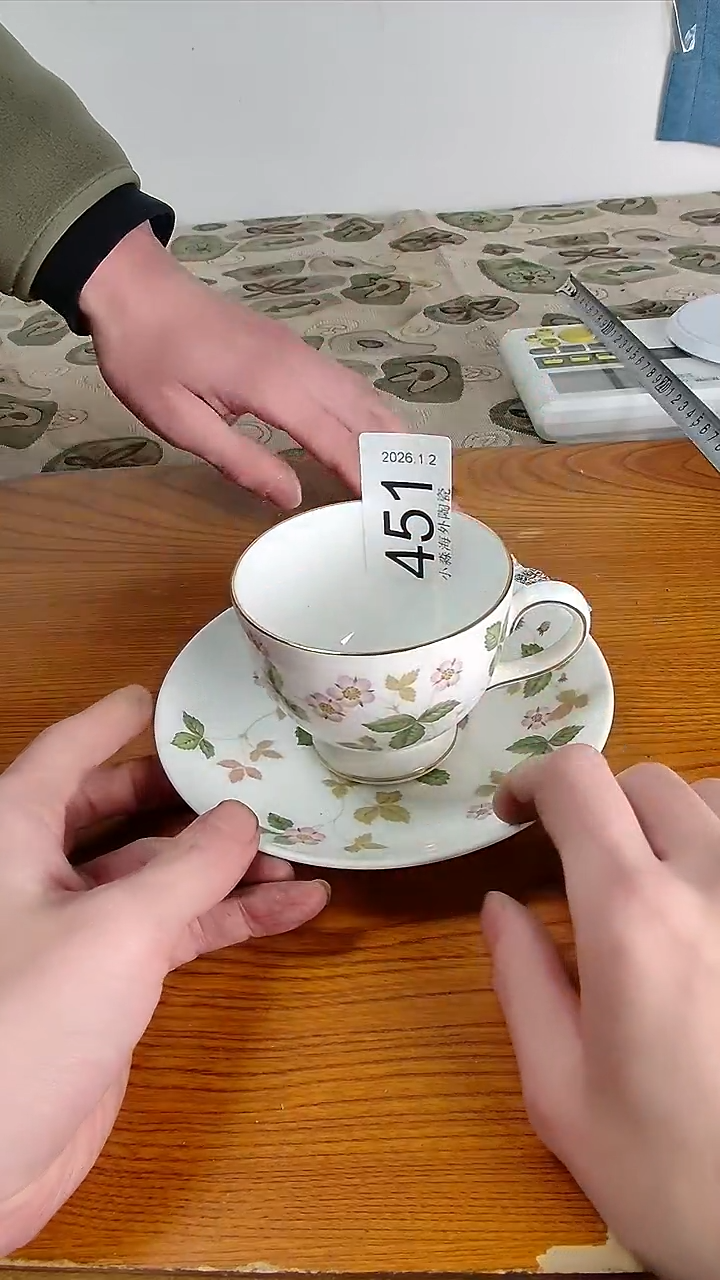 瓷片爱****?小淼海外陶瓷工艺品