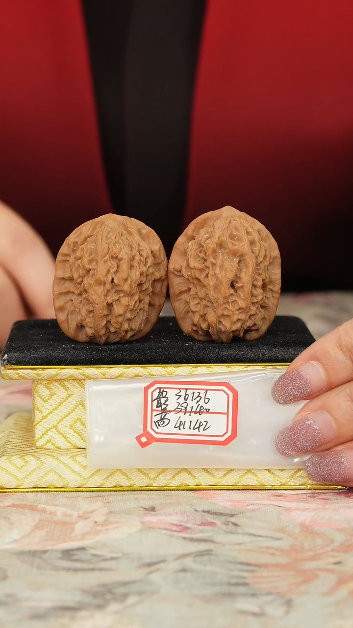 【闪购商品】文玩核桃把件非嫁接马老四