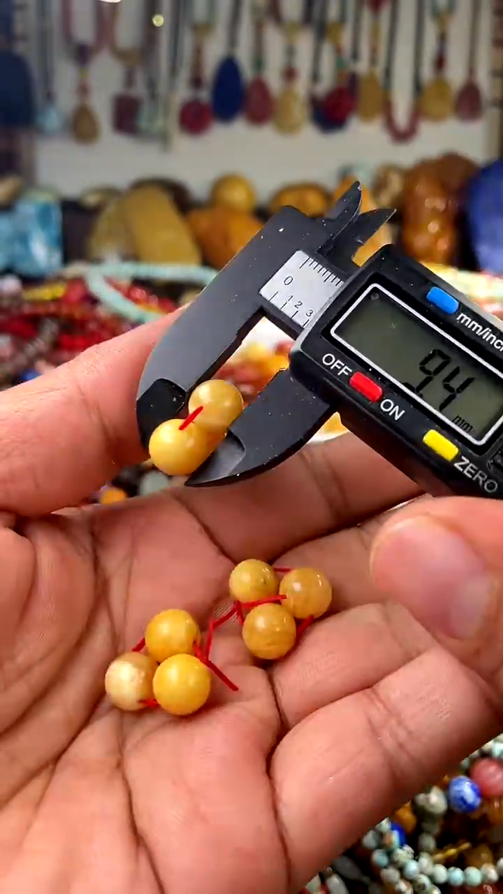 【闪购商品】琥珀裸石未镶嵌 卡(多样性发货只发一件)135683