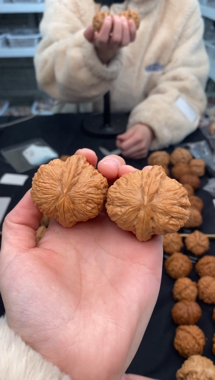 【闪购商品】文玩核桃把件元宝43-t011