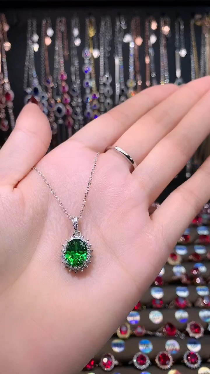 【闪购商品】透辉石吊坠银S925镶嵌8.10