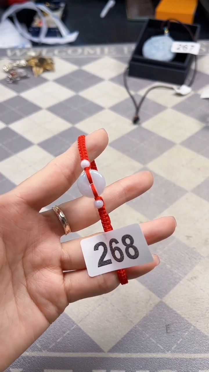 非金属无如图所示时尚饰品