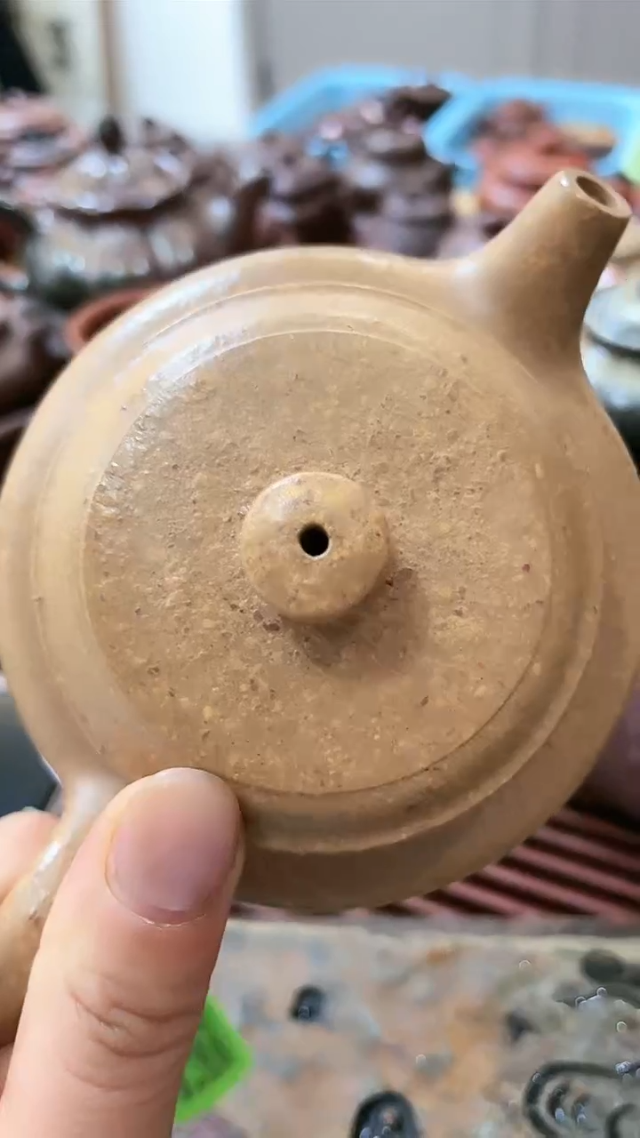 【闪购商品】紫砂茶壶粗砂黄江破德钟240cc左右