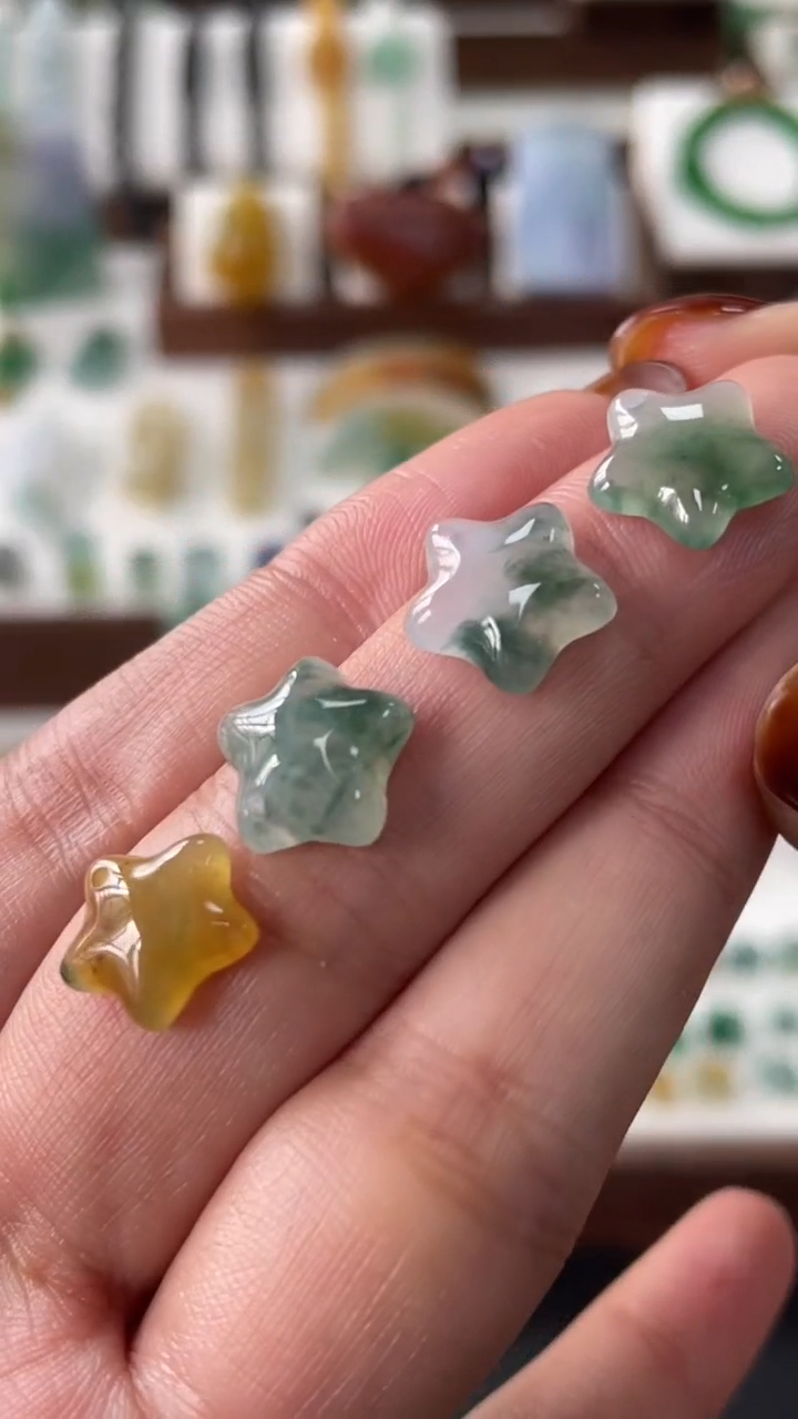 【闪购商品】定制翡翠未镶嵌星星多样性发货拍下发一