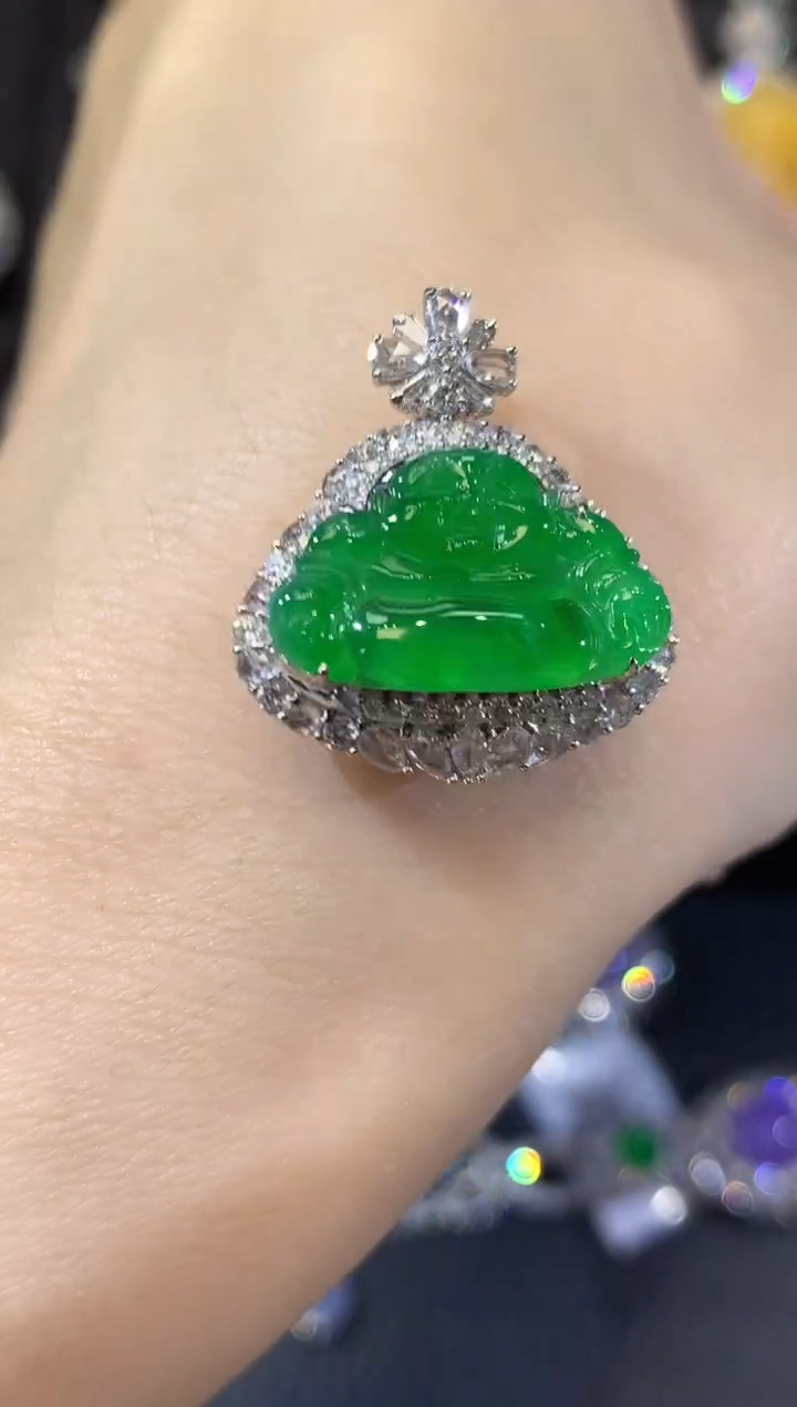 【闪购商品】翡翠吊坠(不含链)18K金镶嵌D20