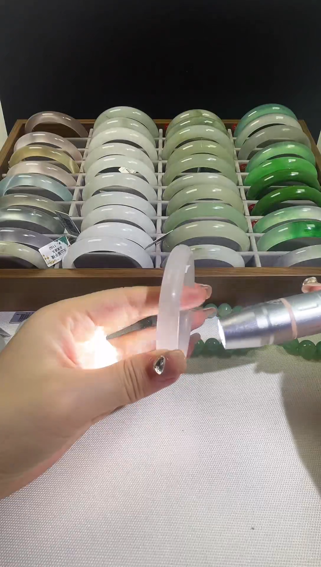 高冰时尚少女手镯