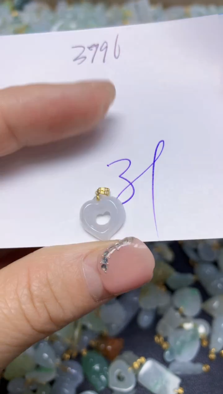 【闪购商品】翡翠挂件18K金镶嵌 天然翡翠A货