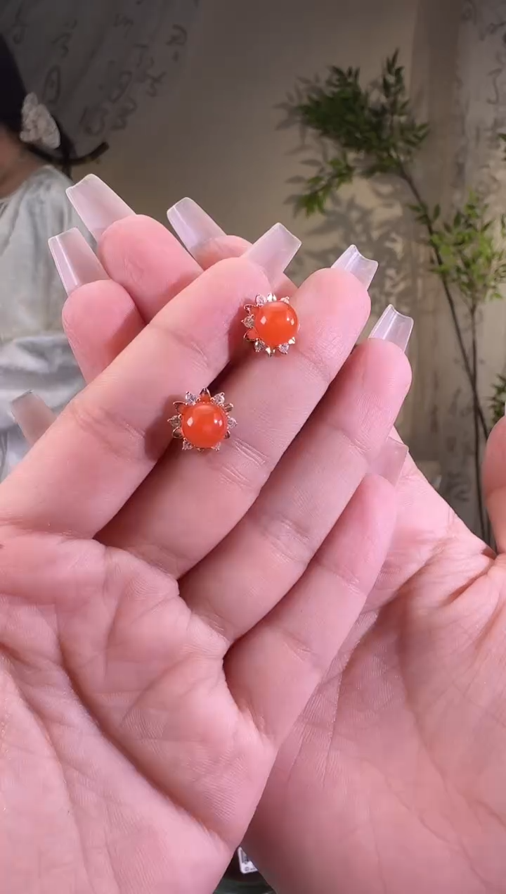 【闪购商品】南红玛瑙耳饰银S925镶嵌耳钉