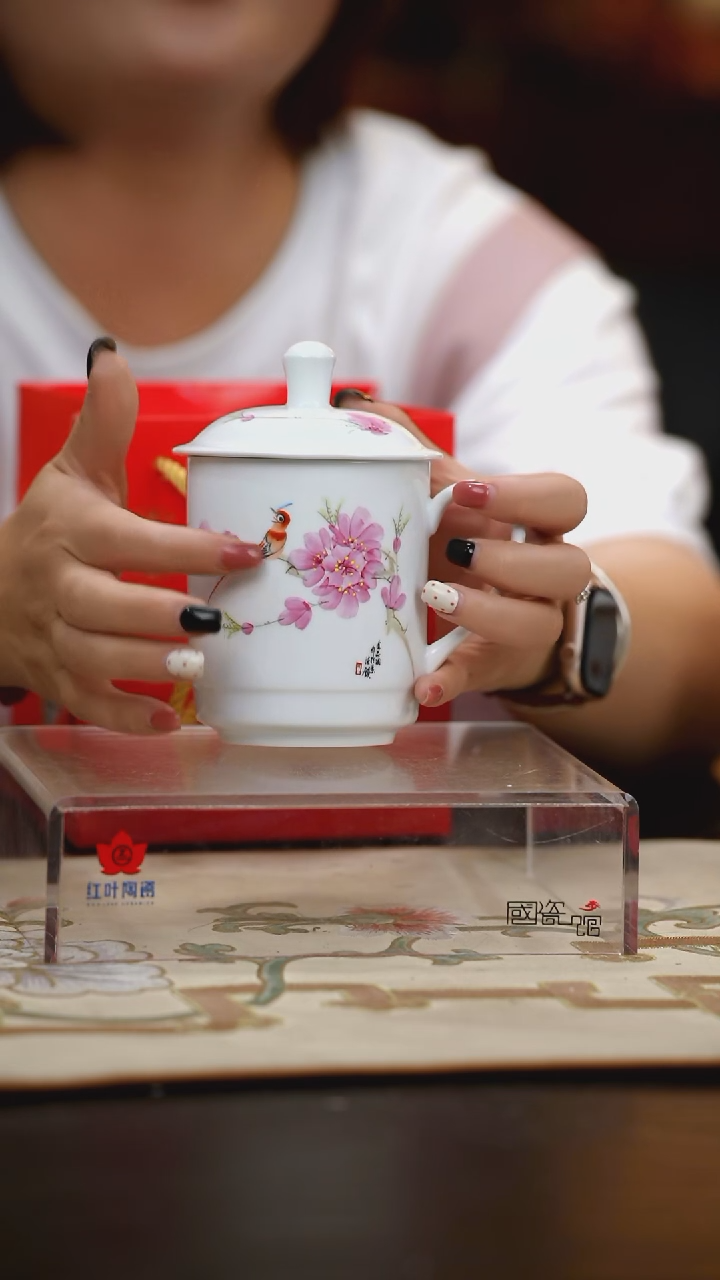1头手绘水点桃花2号皇冠杯