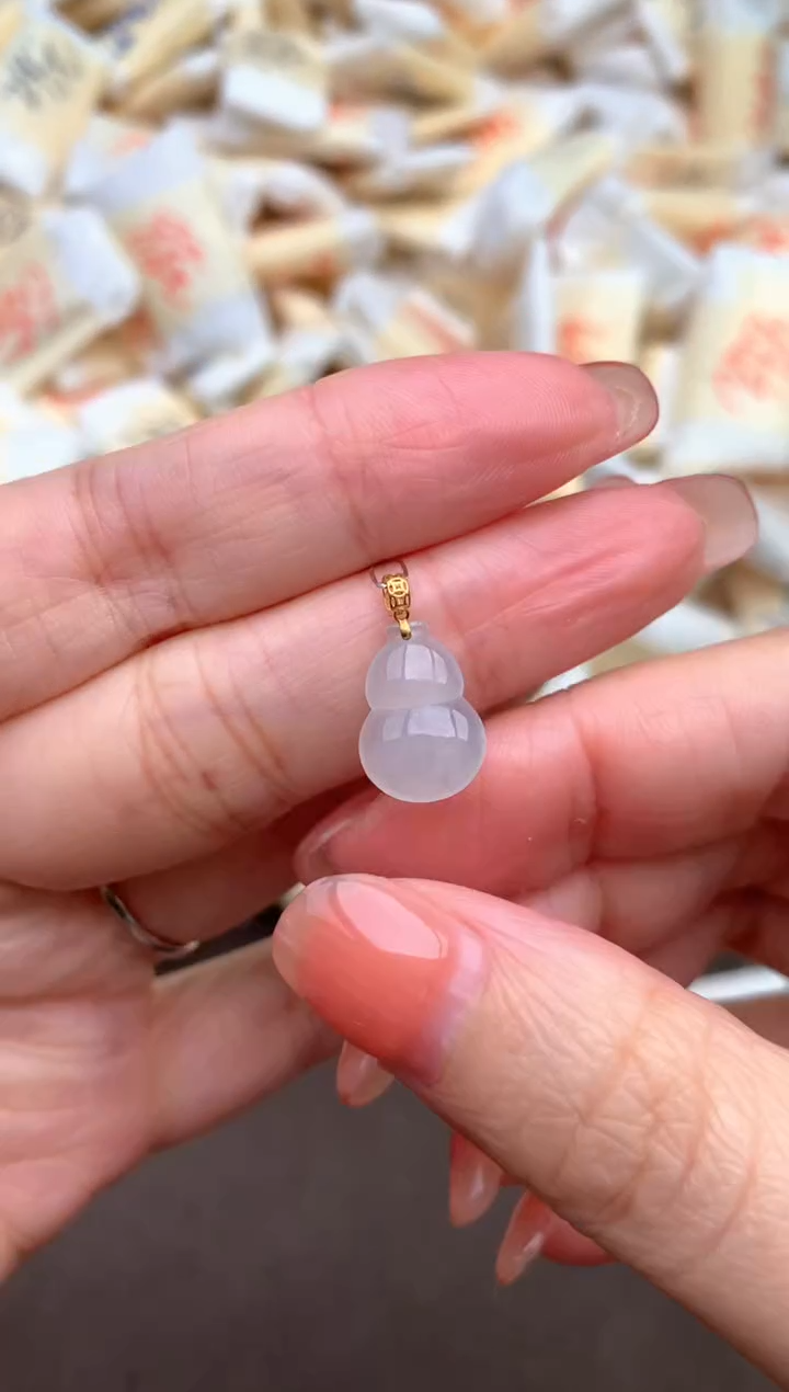 【闪购商品】翡翠挂件18K金镶嵌—