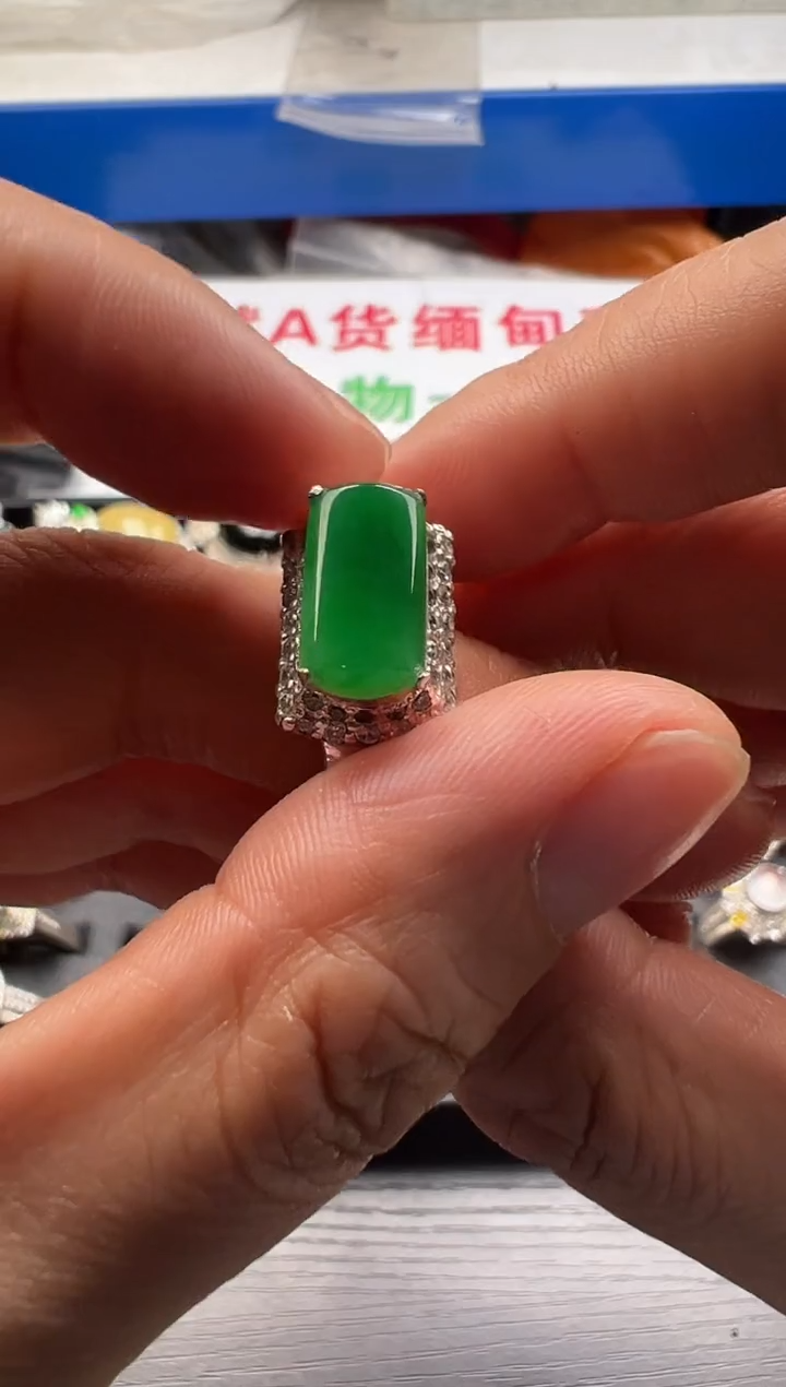 【闪购商品】定制翡翠未镶嵌缅甸A货翡翠