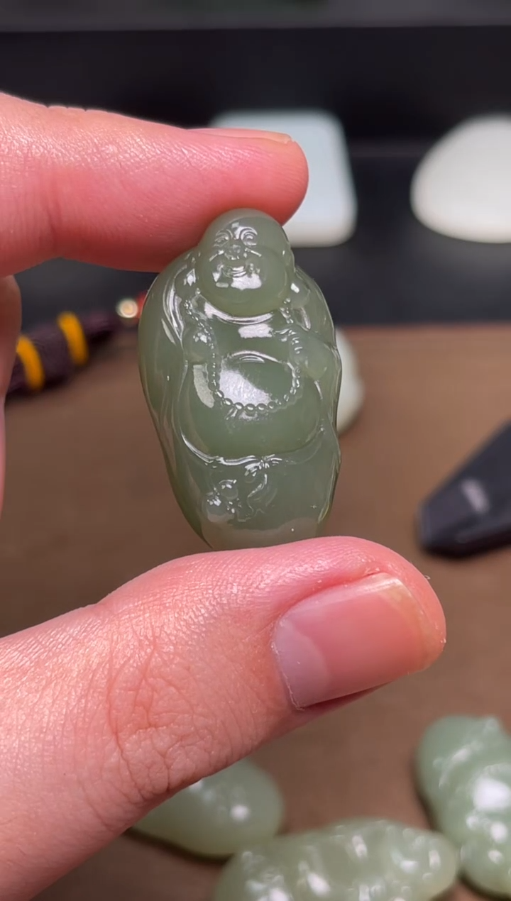 颈饰未镶嵌和田玉18