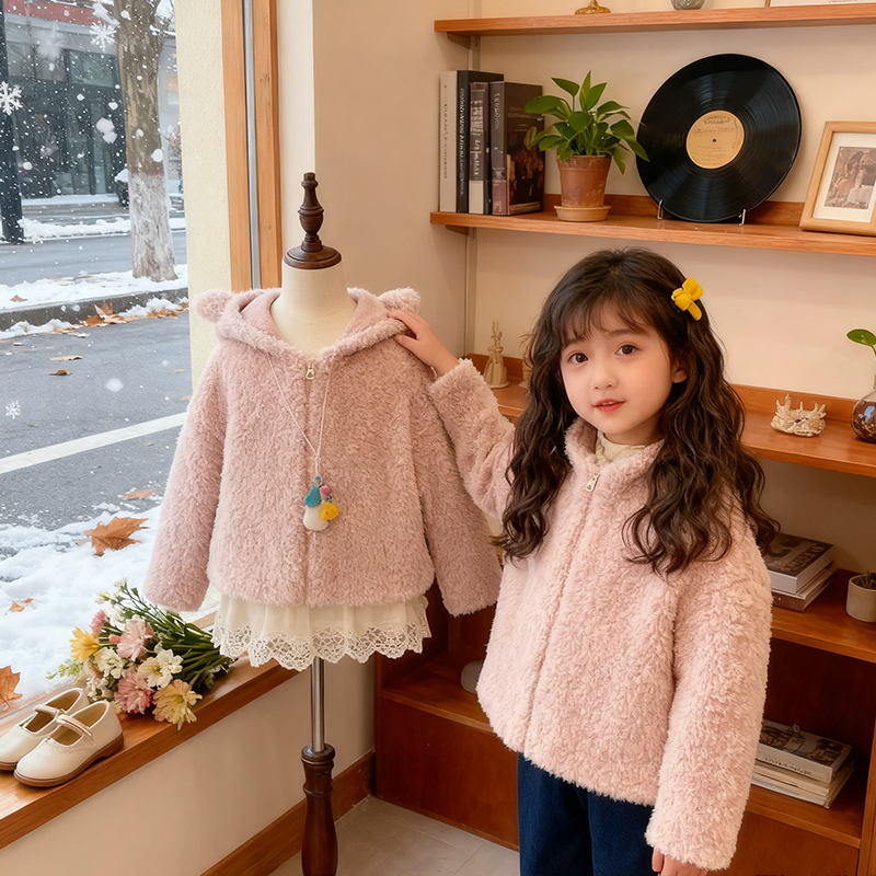 女童保暖加厚连帽皮毛一体可爱软糯秋冬外套毛绒