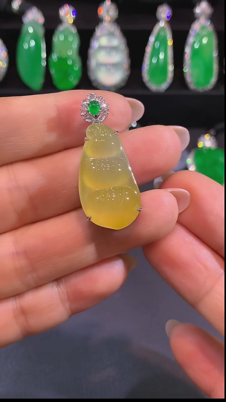 吊坠(不含链)18K金镶嵌翡翠吊坠