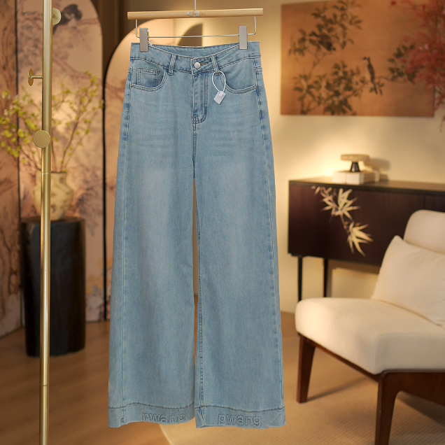 张弛有度 百搭通勤款牛仔直筒裤1188