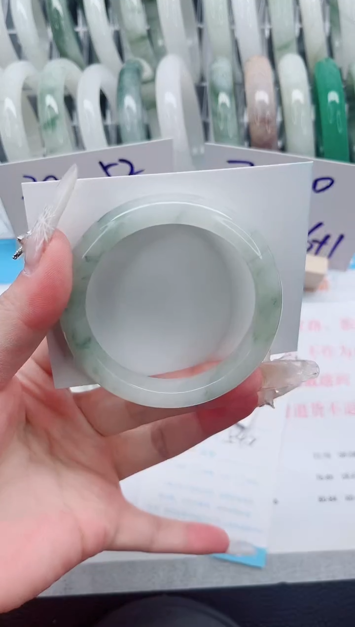 【闪购商品】石英质玉手镯未镶嵌A57-54.2