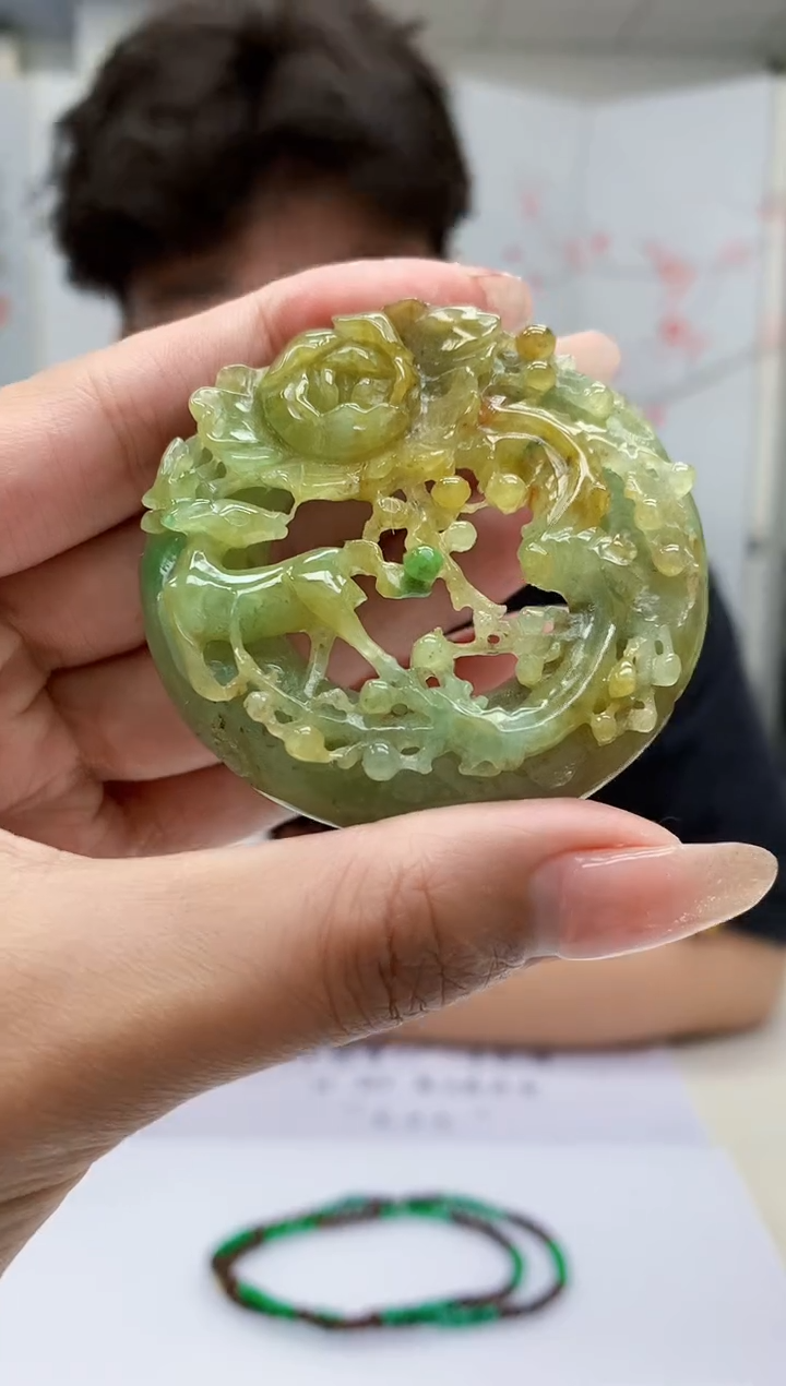 【闪购商品】定制翡翠未镶嵌4688MM-毛货挂件276