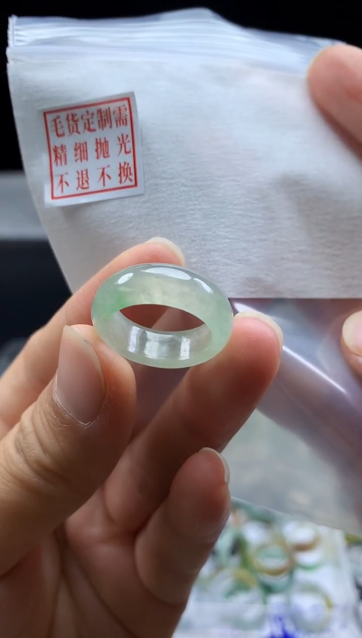 未镶嵌定制翡翠L**?毛货需精细抛光戒圈11#280元