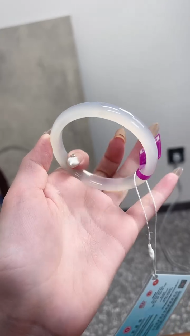 【闪购商品】玛瑙/玉髓手镯未镶嵌59-60圈需要包容