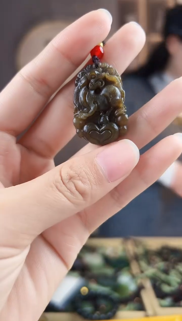 颈饰未镶嵌和田玉拍一发一，多样性发货