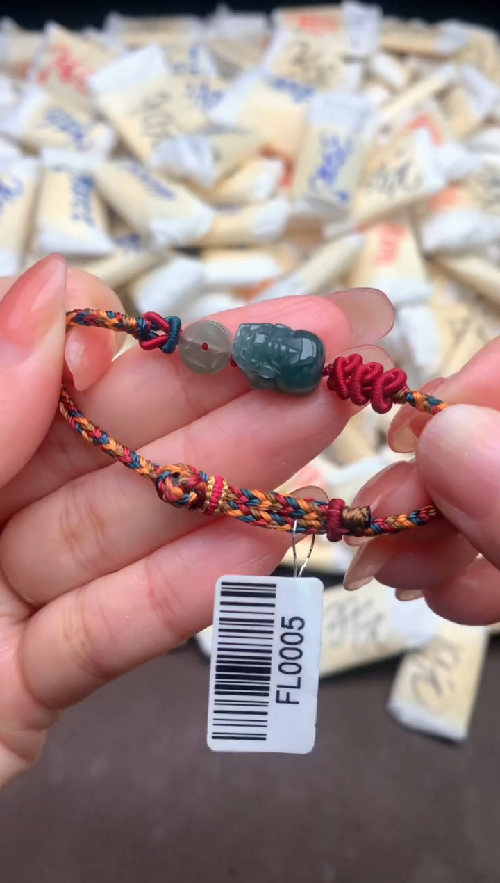 【闪购商品】翡翠手绳未镶嵌— 