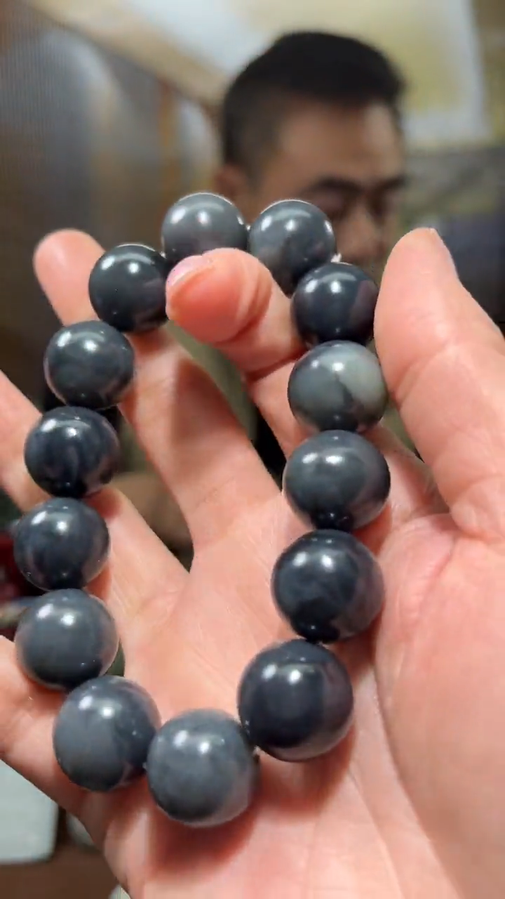 颈饰未镶嵌和田玉·