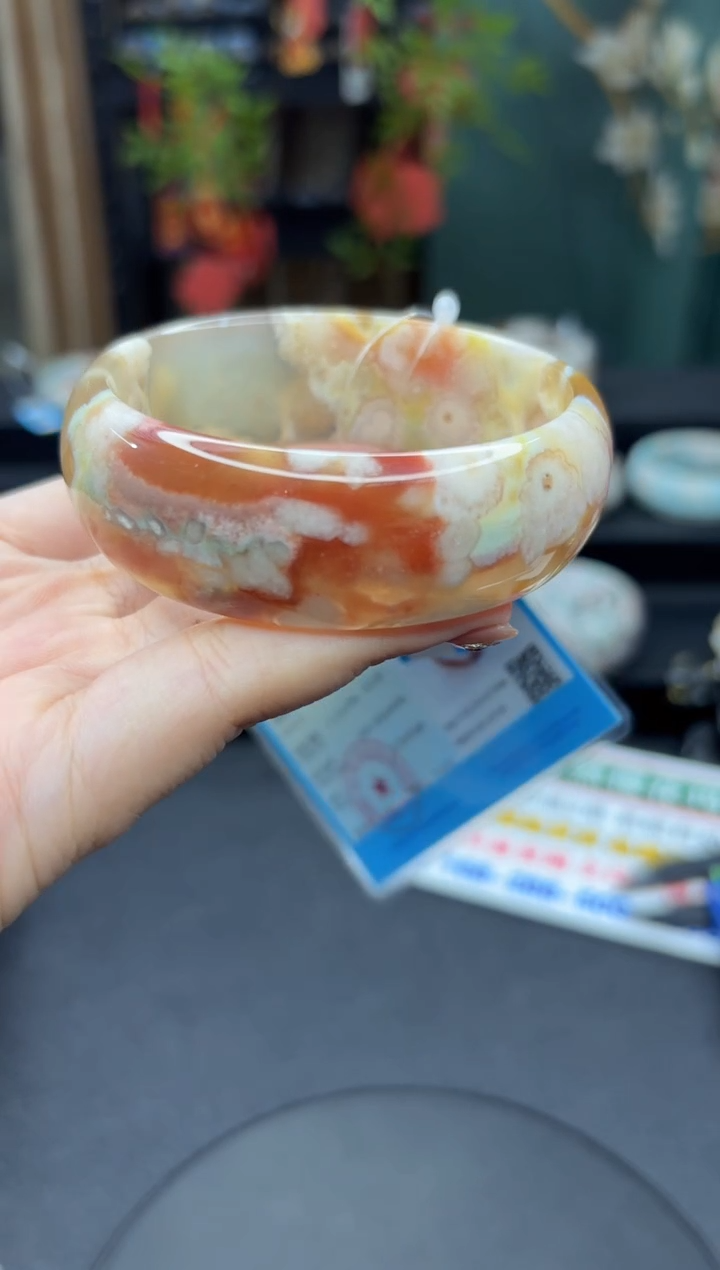 【闪购商品】石英质玉手镯未镶嵌950（61圈）