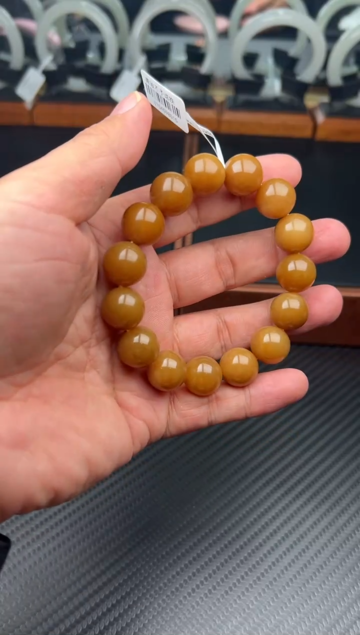 未镶嵌手串和田玉若羌微色差卡14