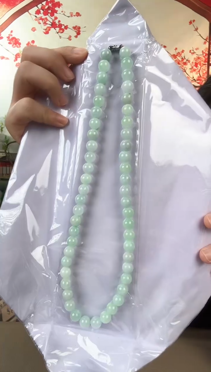 喆聖推荐款浅色绿项链