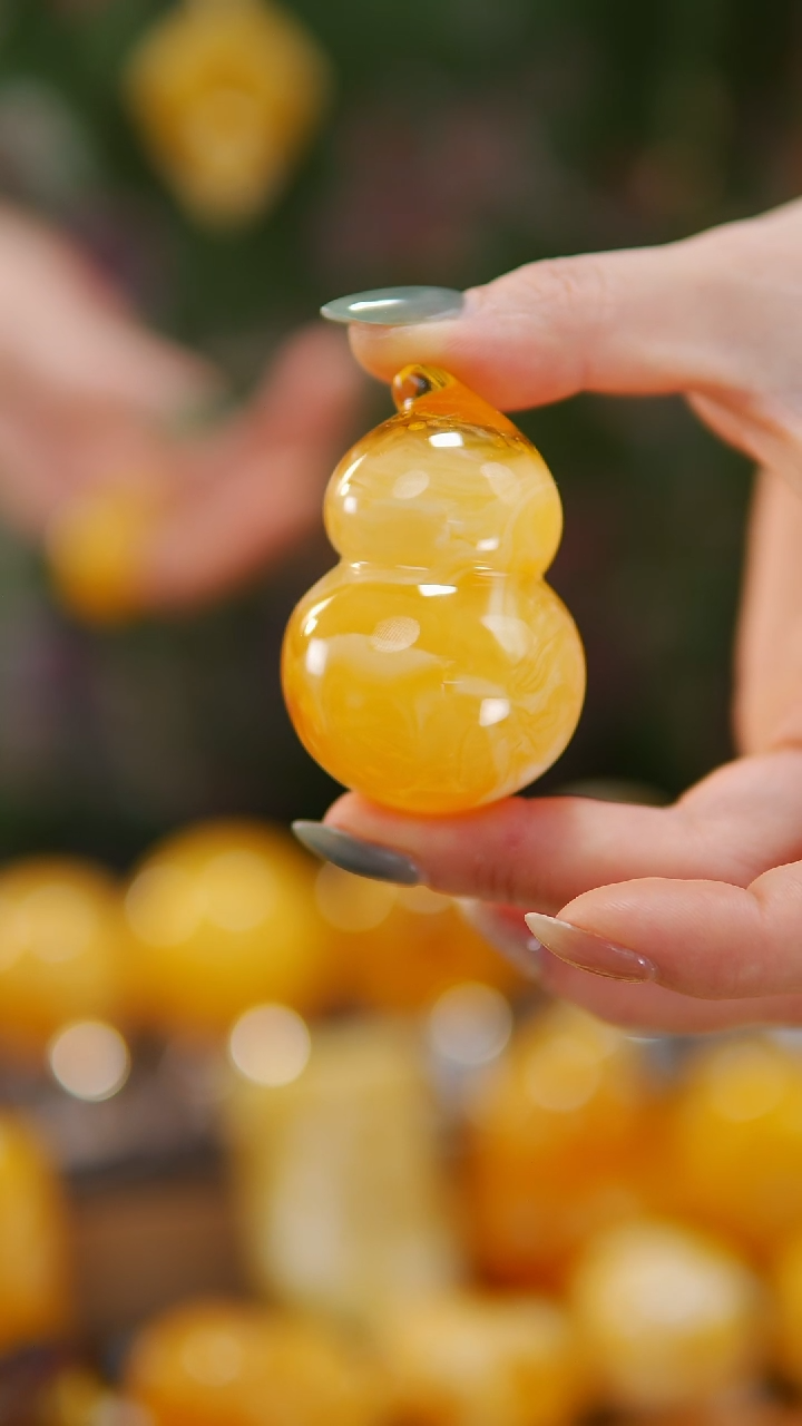 未镶嵌琥珀裸石溶洞葫芦38.6