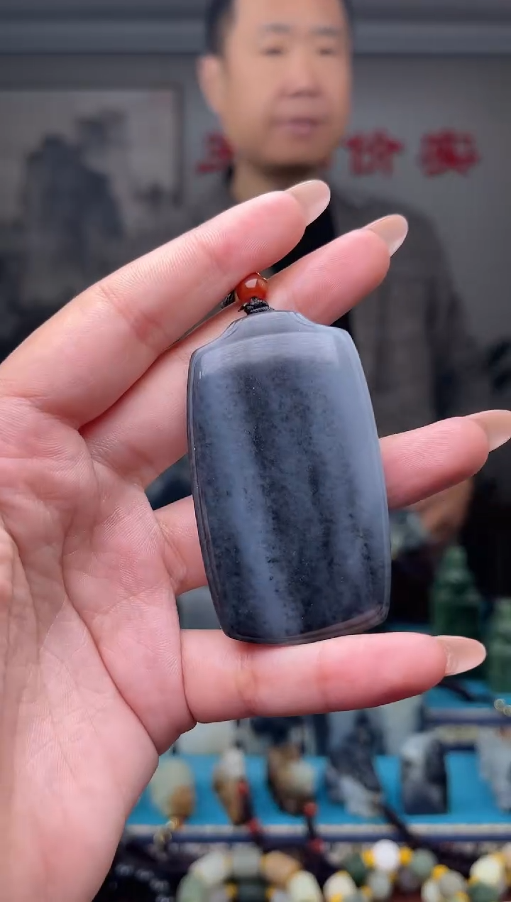 未镶嵌和田玉挂件1