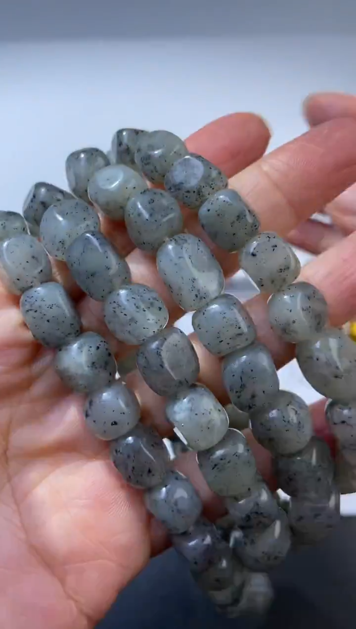 未镶嵌和田玉挂件356645    多人 