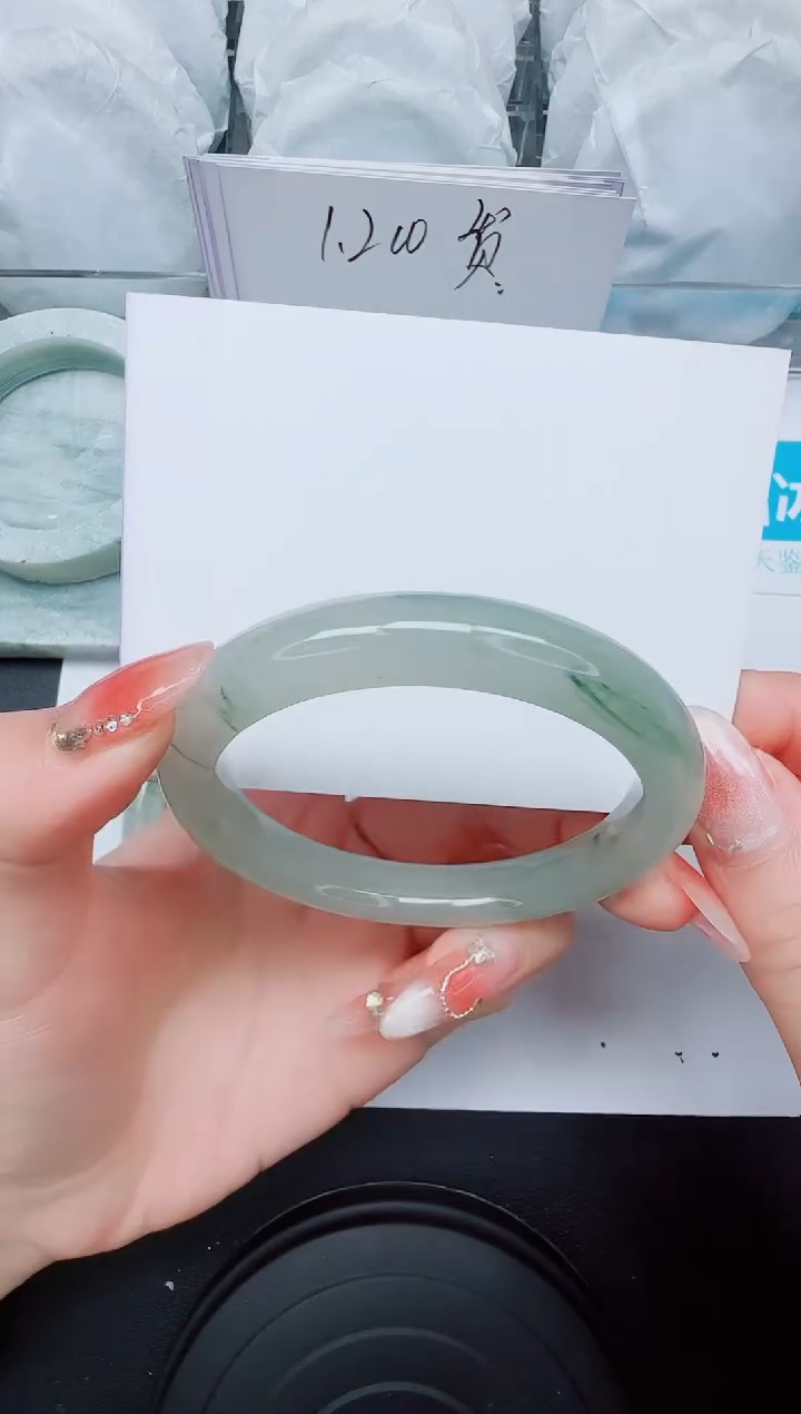 石英质玉手镯未镶嵌183/56.4