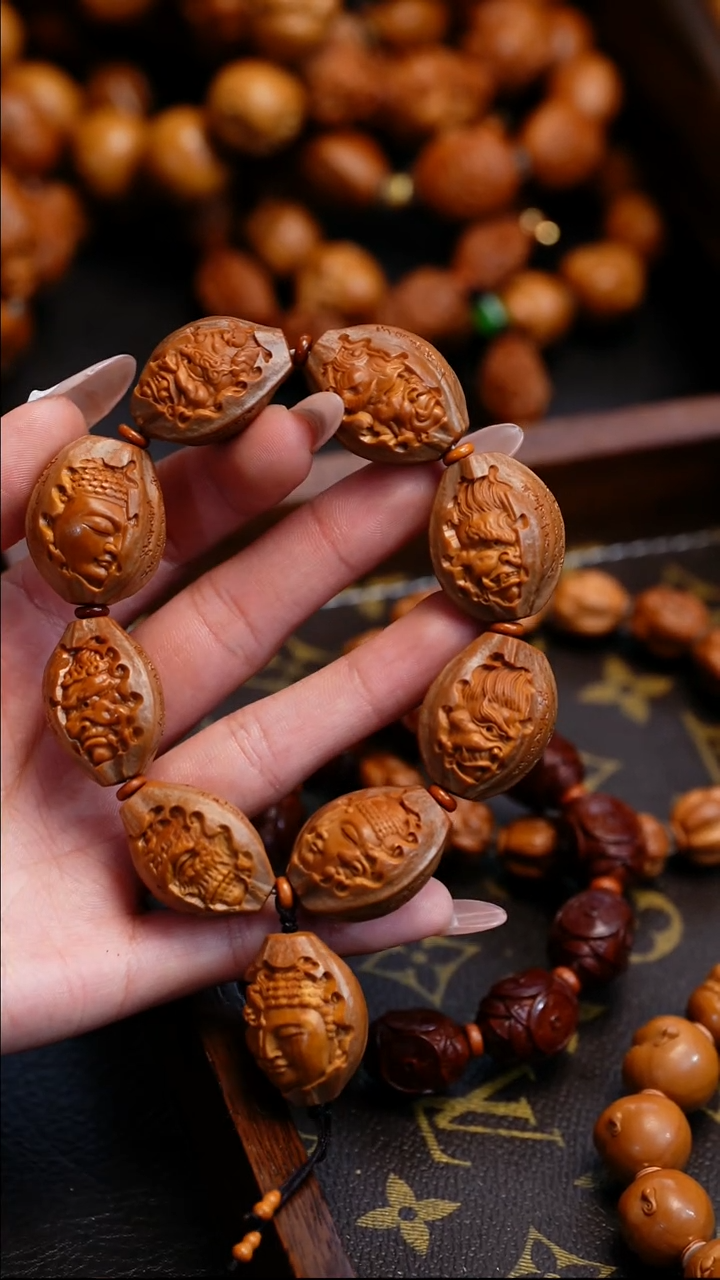 【闪购商品】橄榄核吊坠苏工橄榄核